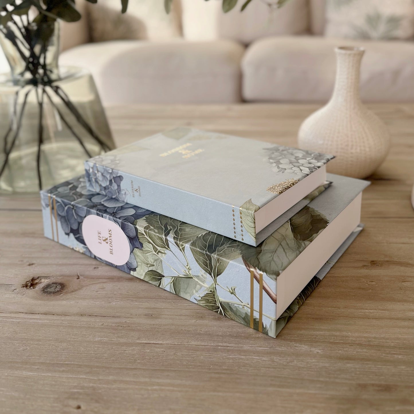 Hydrangea Storage Book